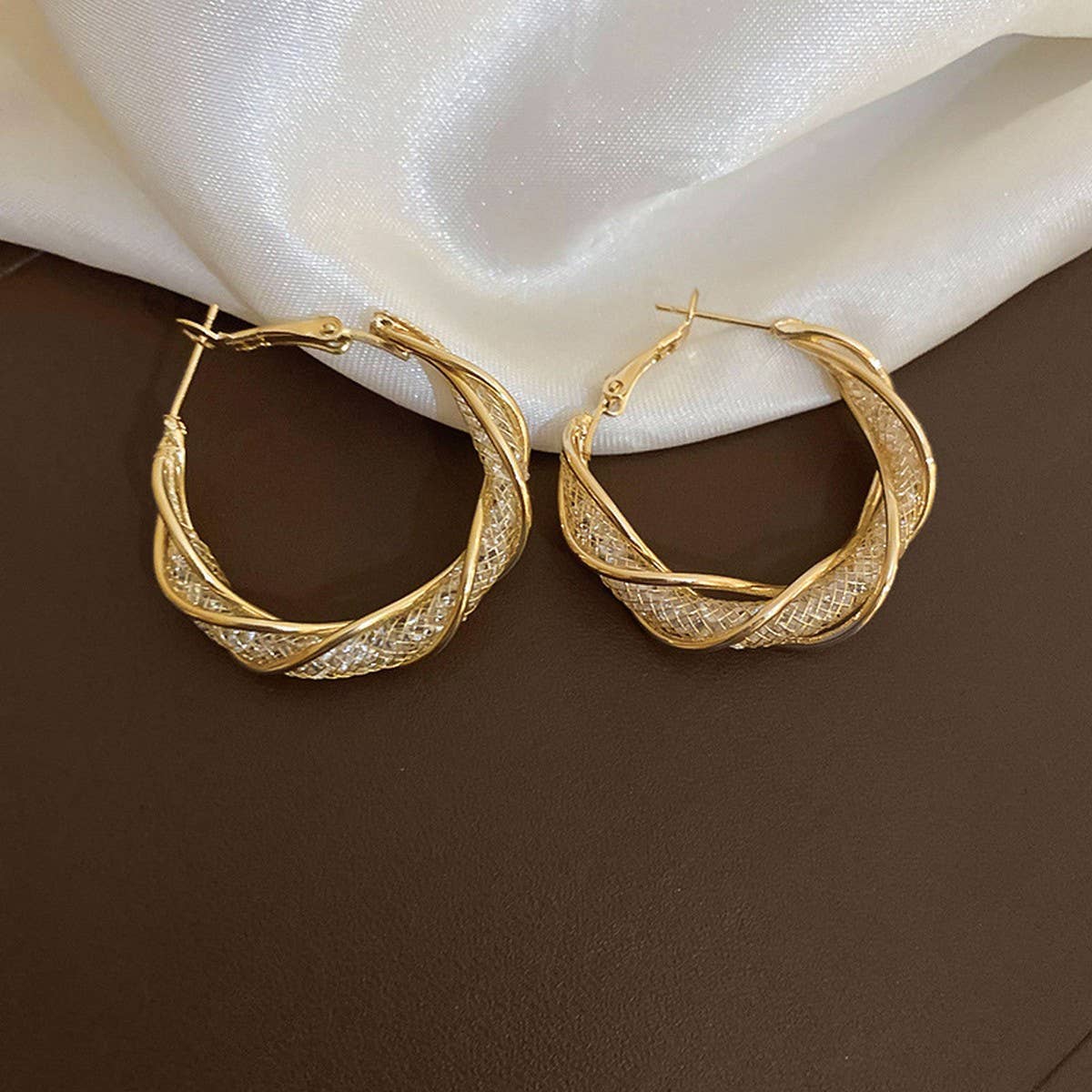 ROUND SMALL LUXURY FRENCH HOOP EARRINGS