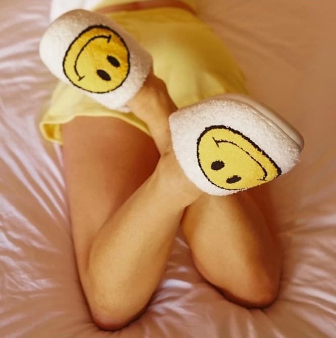 SMILEY FACE SLIPPERS WITH RUBBER SOLES